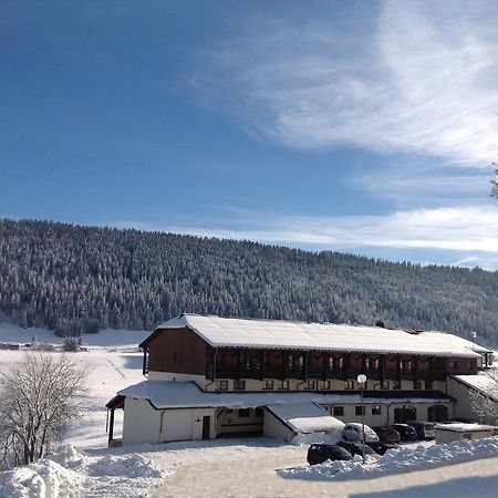 Hotel Club Le Risoux Bois-dʼAmont Exterior foto