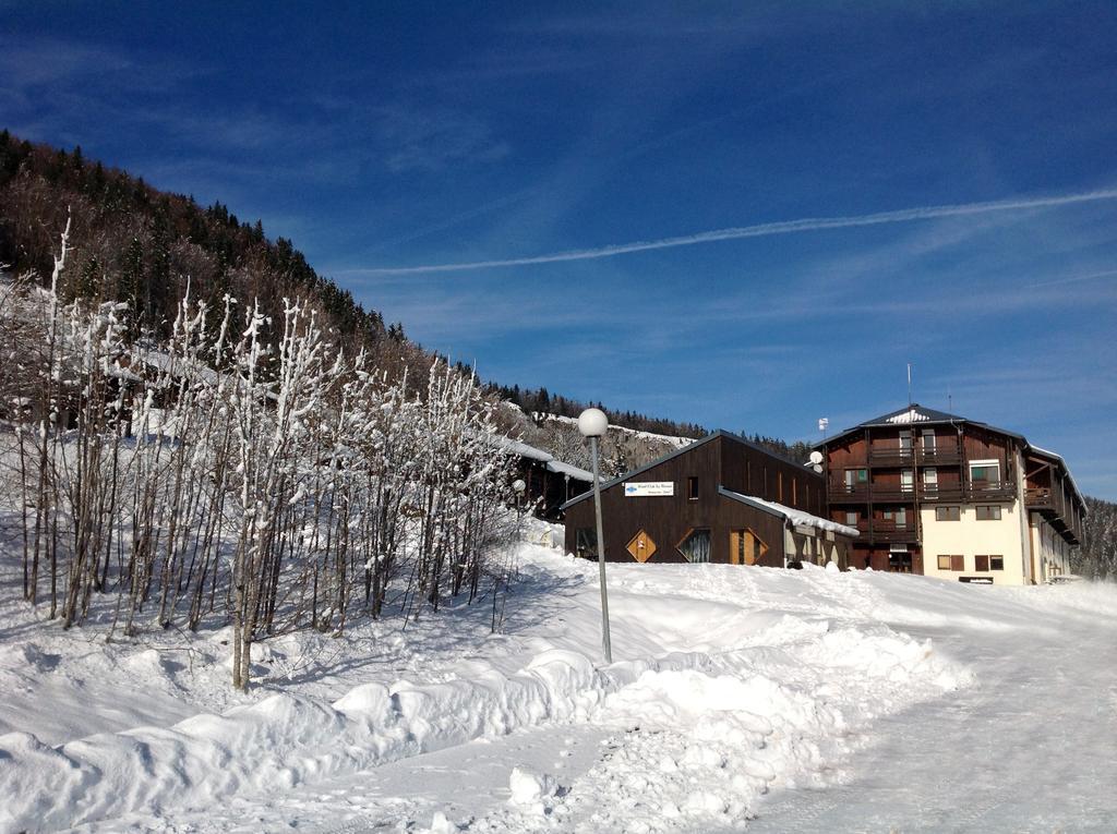 Hotel Club Le Risoux Bois-dʼAmont Exterior foto