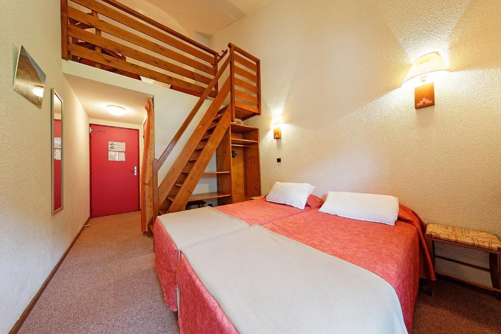 Hotel Club Le Risoux Bois-dʼAmont Zimmer foto